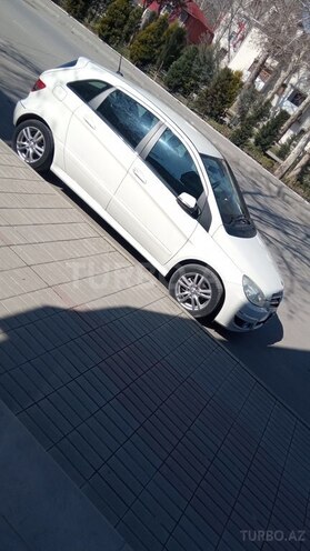 Mercedes B 180 2009, 142,963 km - 1.7 л - Mingəçevir