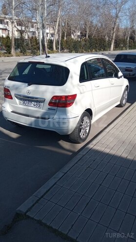 Mercedes B 180 2009, 142,963 km - 1.7 л - Mingəçevir
