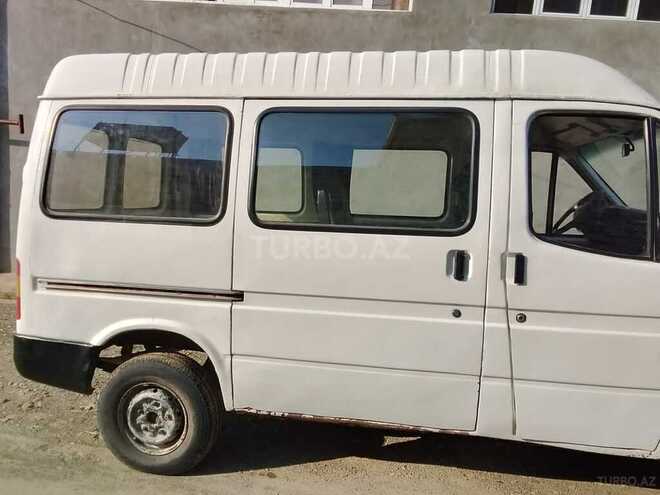 Ford Transit 1990, 322,000 km - 2.5 l - Tovuz