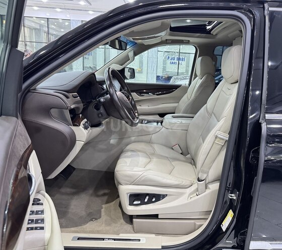 Cadillac Escalade-11