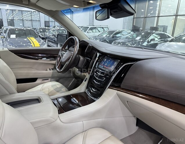 Cadillac Escalade-10