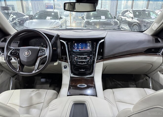 Cadillac Escalade-8