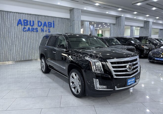 Cadillac Escalade-3