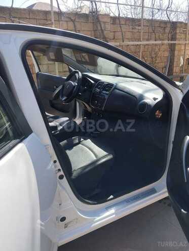 Renault Logan 2014, 230,000 km - 1.6 l - Bakı