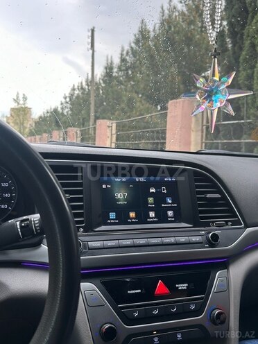 Hyundai Elantra 2017, 107,000 km - 2.0 l - Bakı