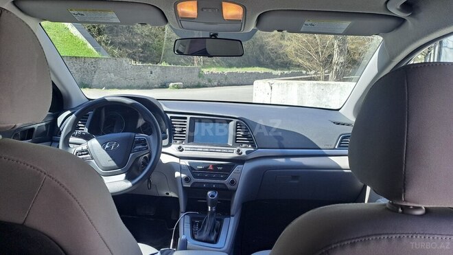 Hyundai Elantra 2016, 150,000 km - 2.0 l - Şəki