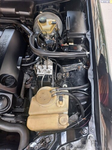 Mercedes E 240 2000, 285,000 km - 2.4 l - Bakı