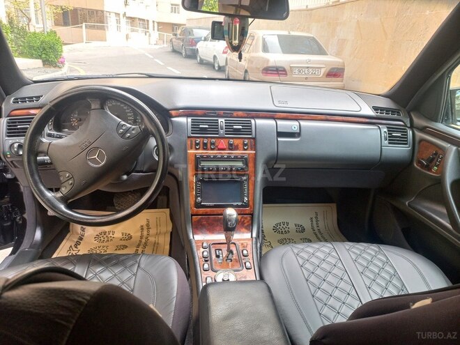 Mercedes E 240 2000, 285,000 km - 2.4 l - Bakı
