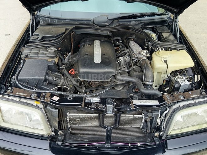 Mercedes C 220 d 1999, 228,000 km - 2.2 л - Bakı