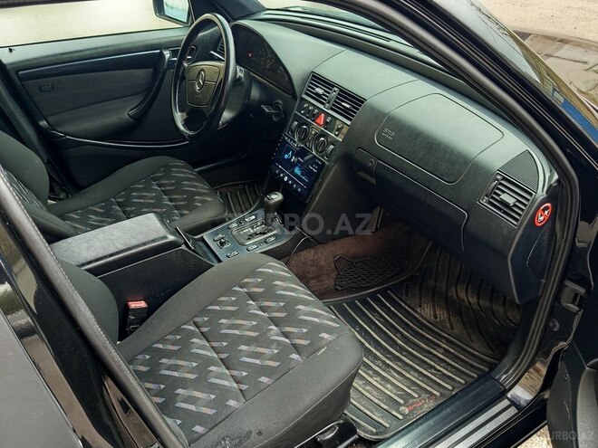 Mercedes C 220 d 1999, 228,000 km - 2.2 л - Bakı