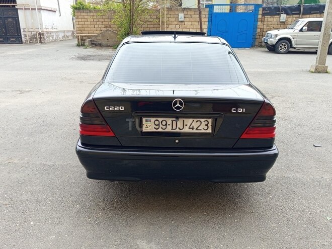 Mercedes C 220 d 1999, 228,000 km - 2.2 л - Bakı