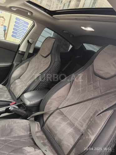 Hyundai Elantra 2015, 220,000 km - 1.8 l - Bakı