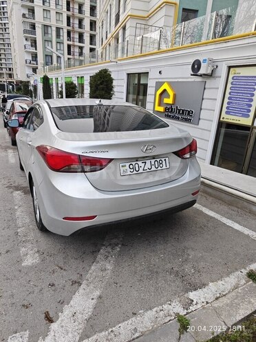 Hyundai Elantra 2015, 220,000 km - 1.8 l - Bakı