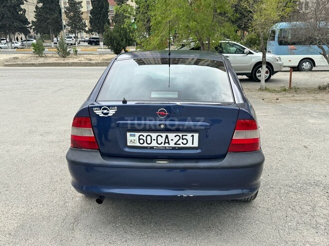 Opel Vectra 1996, 300,000 km - 2.0 l - Sumqayıt