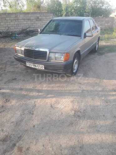 Mercedes 190 1991, 245,000 km - 2.0 l - Şirvan