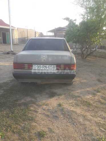 Mercedes 190 1991, 245,000 km - 2.0 l - Şirvan