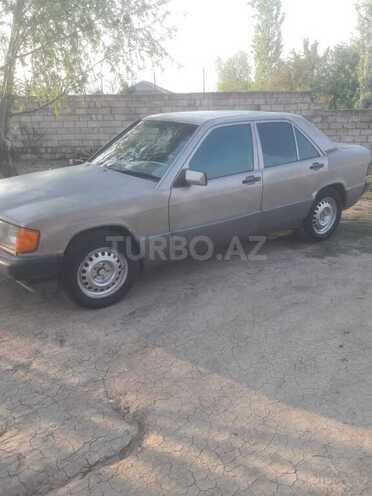 Mercedes 190 1991, 245,000 km - 2.0 l - Şirvan