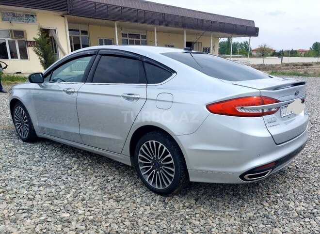 Ford Fusion (North America) 2018, 195,845 km - 2.0 l - Hacıqabul
