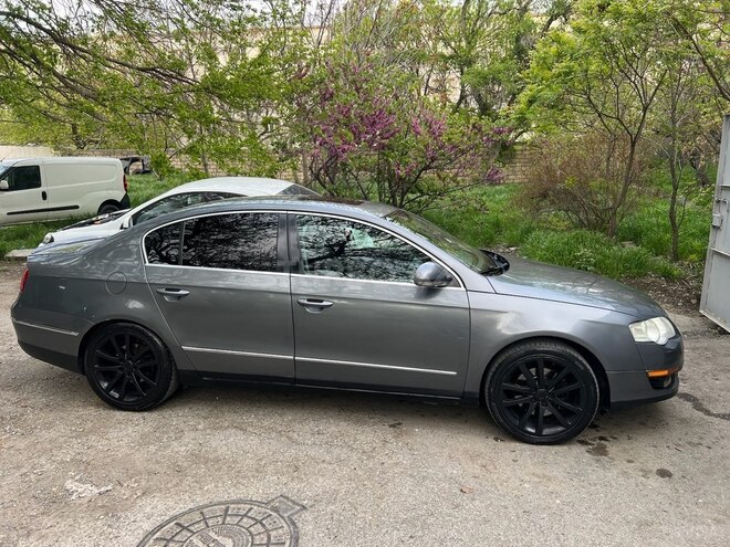 Volkswagen Passat 2006, 390,000 km - 2.0 l - Bakı