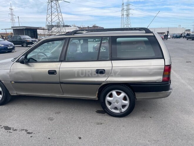 Opel Astra 1995, 353,535 km - 1.6 л - Sumqayıt