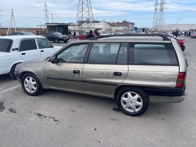 Opel Astra 1995, 353,535 km - 1.6 л - Sumqayıt