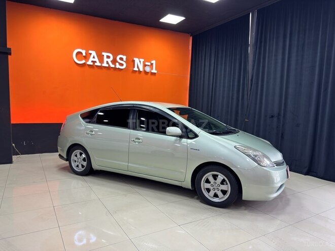 Toyota Prius-7