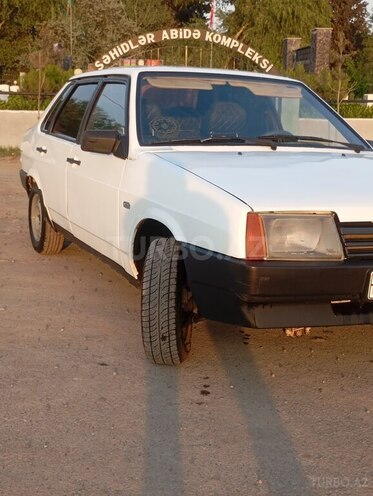 LADA (VAZ) 21099 1998, 250,000 km - 1.6 l - Saatlı