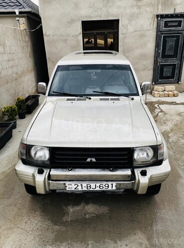 Mitsubishi Pajero 1992, 243,000 km - 2.5 л - Bakı
