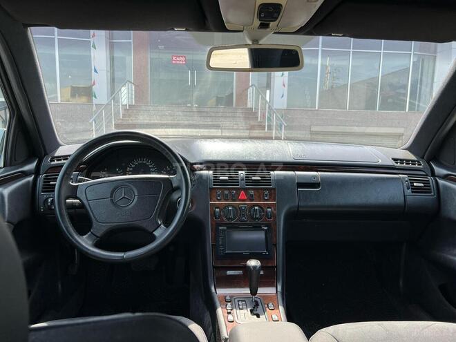 Mercedes E 240 1997, 400,013 km - 2.4 l - Gəncə