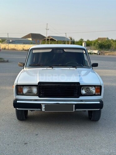 LADA (VAZ) 2107 2007, 80,000 km - 1.6 л - Salyan
