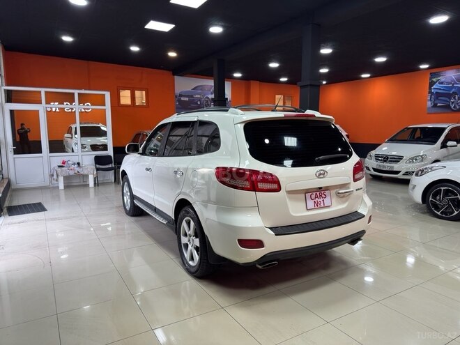 Hyundai Santa Fe-8