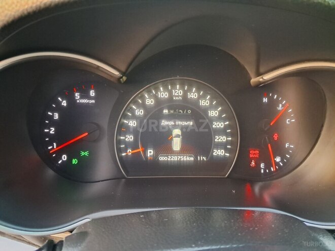 Kia Sorento 2012, 228,765 km - 2.0 l - Şəki