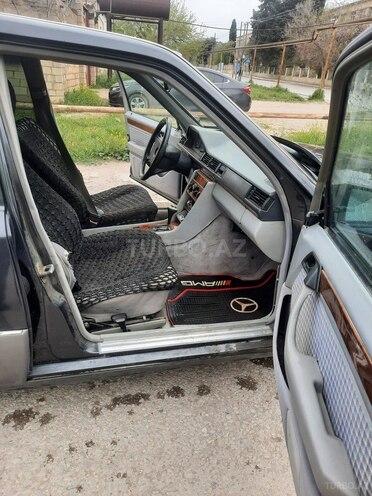 Mercedes E 200 1990, 190,000 km - 2.0 l - Bakı