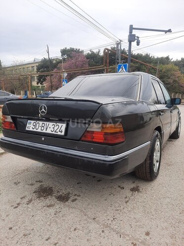 Mercedes E 200 1990, 190,000 km - 2.0 l - Bakı