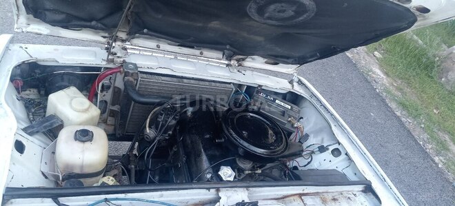 LADA (VAZ) 2107 2004, 85,896 km - 1.6 l - Salyan
