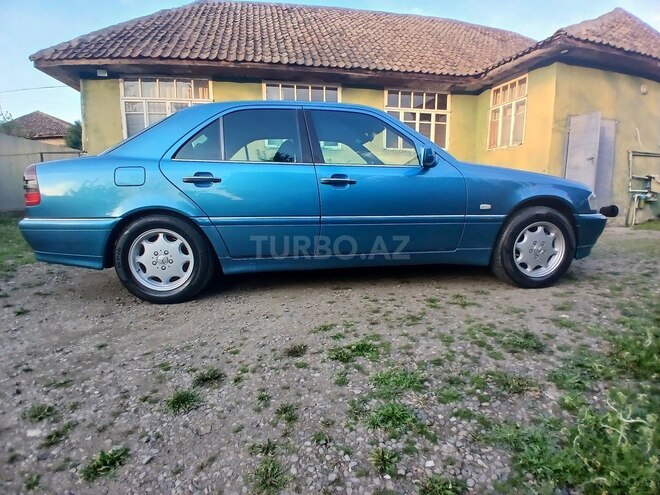 Mercedes C 180-7