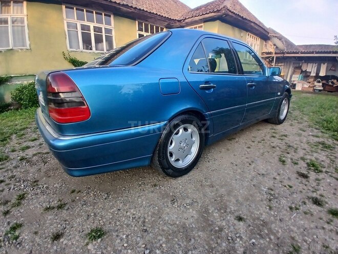 Mercedes C 180-11