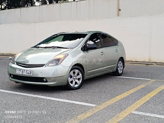 Toyota Prius-4