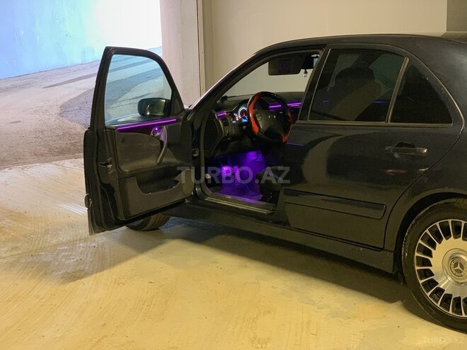 Mercedes E 220 d 2000, 700,000 km - 2.2 л - 