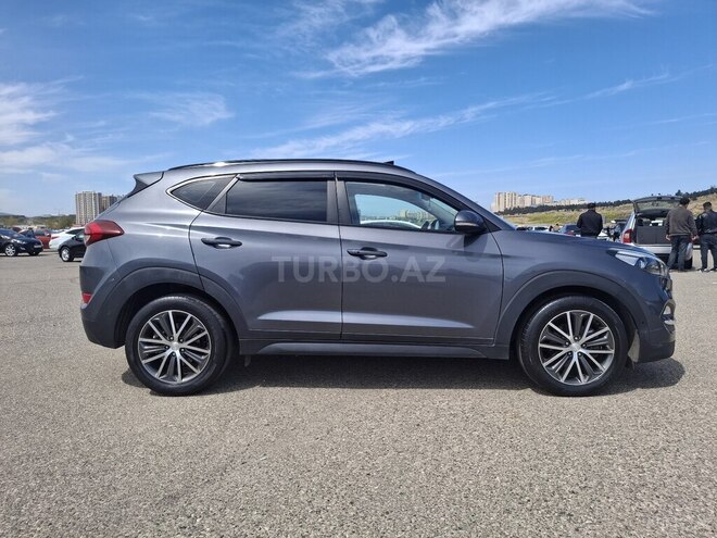 Hyundai Tucson 2015, 196,000 km - 2.0 l - Bakı