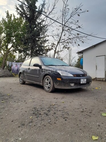 Ford Focus 2000, 245,000 km - 2.0 l - Bakı
