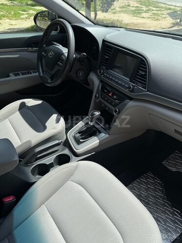 Hyundai Elantra 2018, 82,750 km - 2.0 л - Bakı