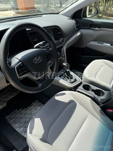 Hyundai Elantra 2018, 82,750 km - 2.0 л - Bakı