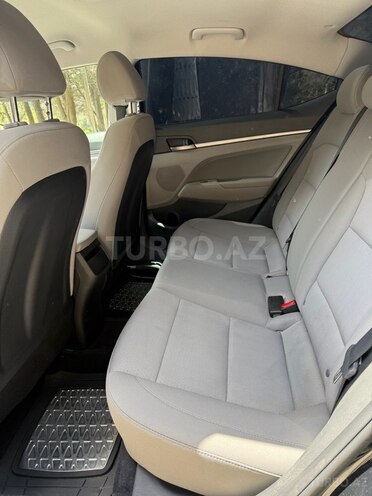Hyundai Elantra 2018, 82,750 km - 2.0 л - Bakı