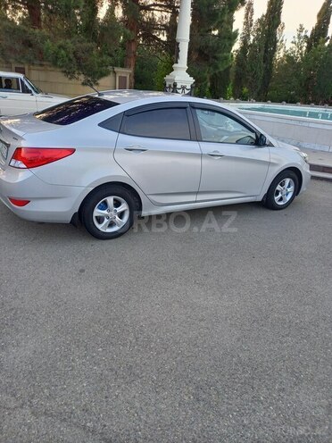 Hyundai Accent 2013, 183,000 km - 1.4 l - Gəncə