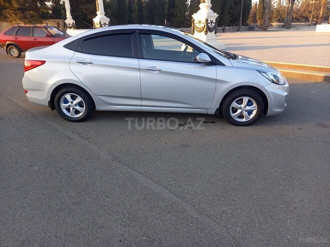 Hyundai Accent 2013, 183,000 km - 1.4 l - Gəncə
