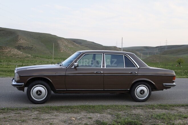 Mercedes  1984, 390,000 km - 2.0 l - Bakı