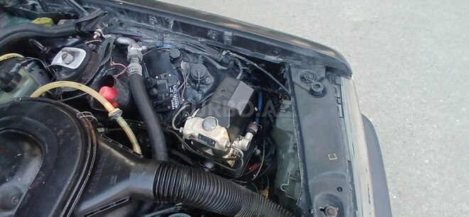 Mercedes 190 1989, 456,789 km - 2.0 l - Salyan