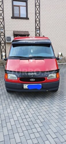 Ford Transit-2