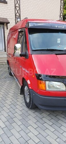 Ford Transit-4